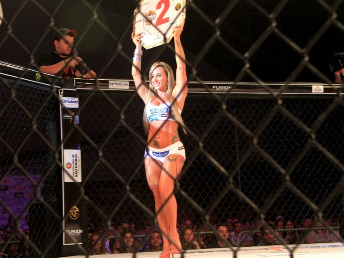 Daia Oliver/17.12.2011/R7